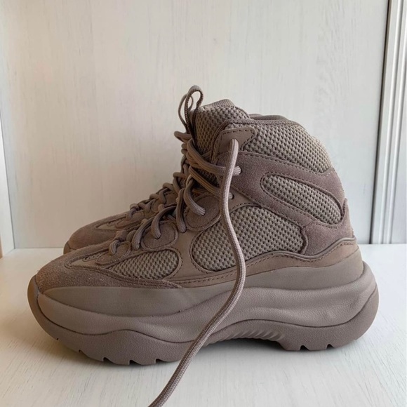 Adidas Yeezy Season 7 Dessert Boot - Picture 1 of 7